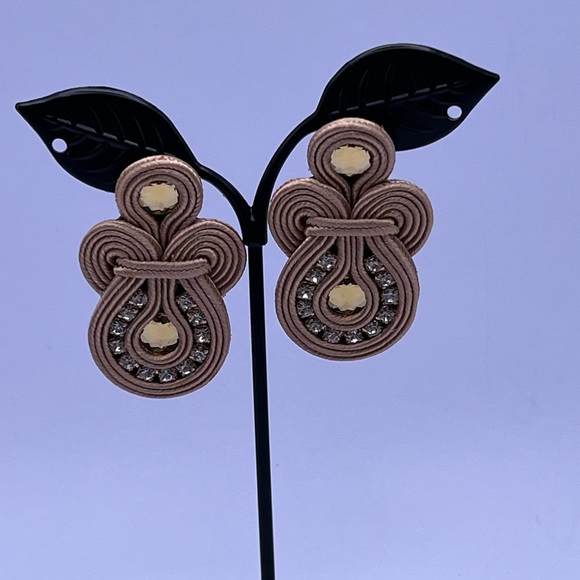 Elegant Gold Art Deco-Inspired Dangle Earrings - Stylish Soutache Earrings - Picture 6 of 10